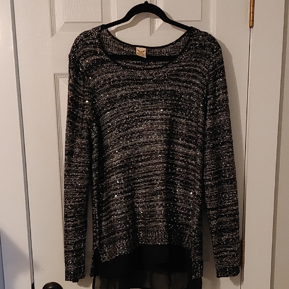 SALE 2/$12  Black & Silver Sparkle Knit Sweater Women's XXL Fits Snug, Best XL